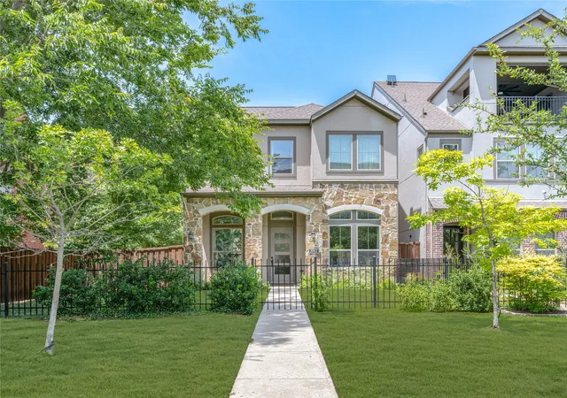 Photo 1 of Sale Pending at 3702 Red Leaf Ln, Dallas, TX 75209 | MLS# 21356184 | Listing updated on 2026-09-10