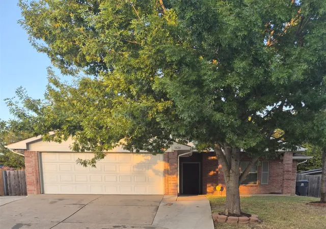 Photo 1 of Sale Pending at 1626 Canary Island Ct, Dallas, TX 75217 | MLS# 21357297 | Listing updated on 2026-09-10