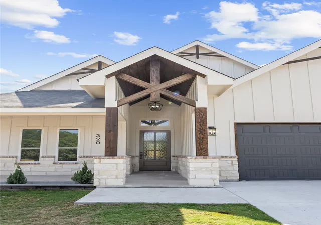 Photo 3 of Single family home for sale at 3203 Nw 33Rd St, Fort Worth, TX 76106 | MLS# 21357315 | Listing updated on 2026-09-08
