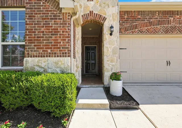 Photo 2 of Single family home for sale at 1429 Westborough Dr, Argyle, TX 76226 | MLS# 21353790 | Listing updated on 2026-10-06