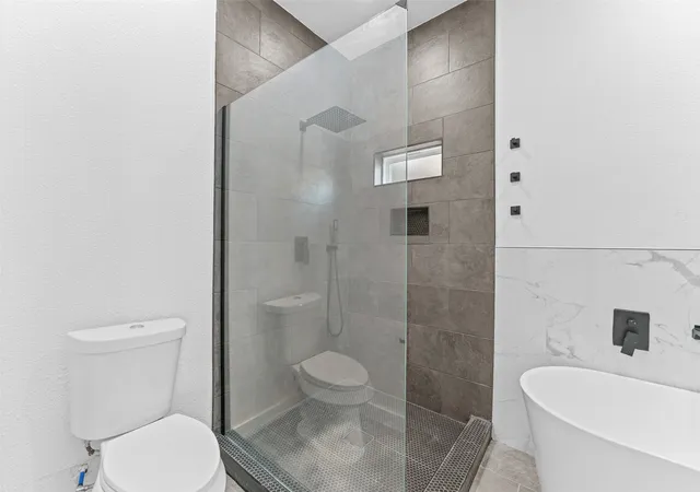 Photo 3 of Single family home for sale at 11046 Delford Cir, Dallas, TX 75228 | MLS# 21357311 | Listing updated on 2026-09-11