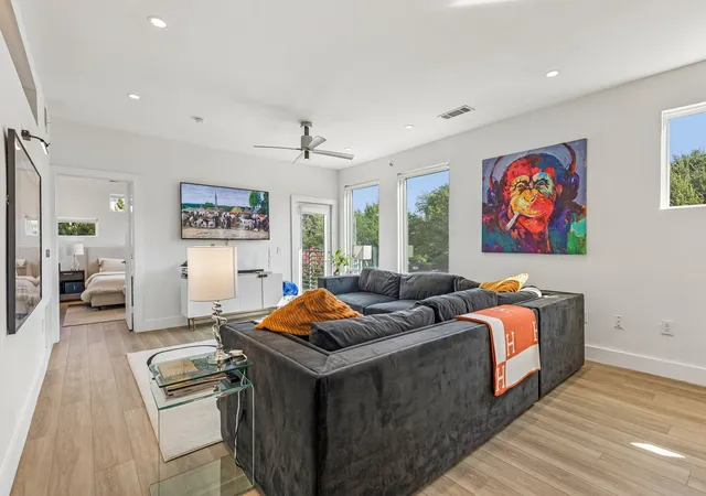 Photo 4 of Condo for sale at 4107 Bowser Ave #102, Dallas, TX 75219 | MLS# 21355356 | Listing updated on 2026-09-10