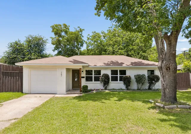 Photo 3 of Sale Pending at 747 High School Dr, Seagoville, TX 75159 | MLS# 21357351 | Listing updated on 2026-09-23