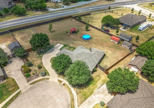 Photo 3 of Single family home for sale at 4621 Cedar Run Dr, Midlothian, TX 76065 | MLS# 21347515 | Listing updated on 2026-09-16