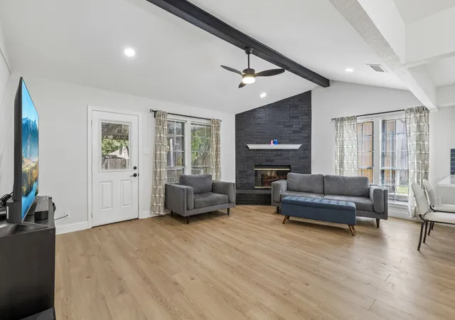 Photo 4 of Single family home for sale at 4311 Rockwood Trl, Arlington, TX 76016 | MLS# 21356693 | Listing updated on 2026-09-11