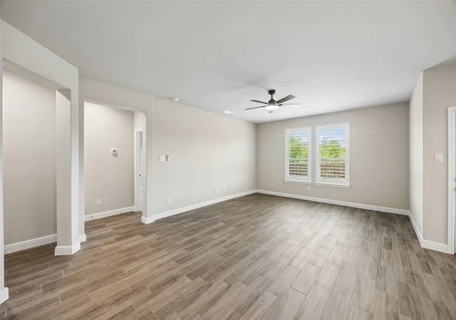 Photo 3 of Single family home for sale at 601 Hogan Dr, Denton, TX 76210 | MLS# 21355863 | Listing updated on 2026-10-01
