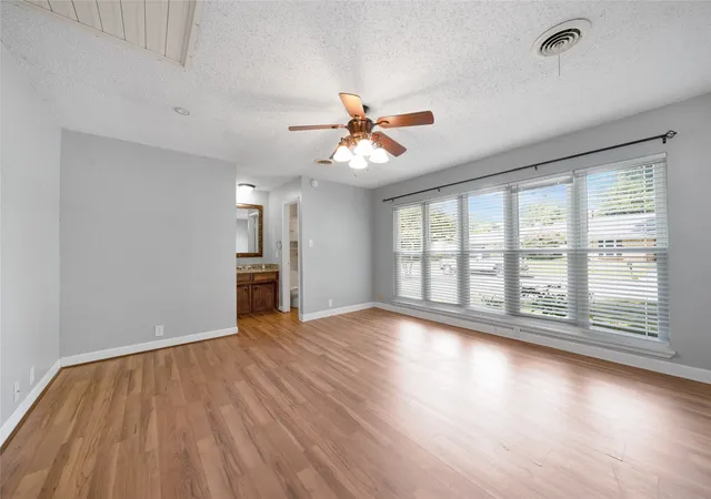 Photo 2 of Single family home for sale at 222 Gwendola Dr, Mc Kinney, TX 75071 | MLS# 21347194 | Listing updated on 2026-09-13