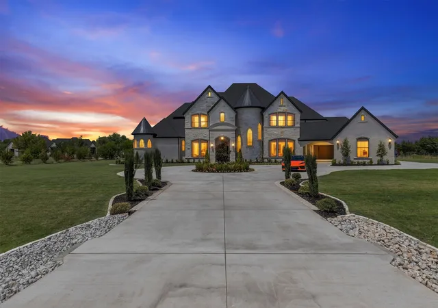 Photo 3 of Single family home for sale at 1850 New Castle Ct, Allen, TX 75002 | MLS# 21356039 | Listing updated on 2026-10-06