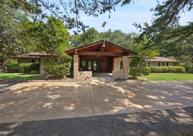 Photo 1 of Single family home for sale at 2485 County Road 852, Mc Kinney, TX 75071 | MLS# 21350702 | Listing updated on 2026-09-12