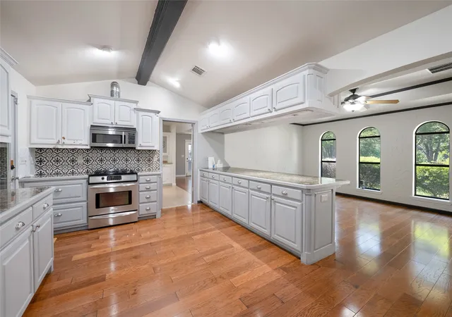 Photo 3 of Single family home for sale at 2485 County Road 852, Mc Kinney, TX 75071 | MLS# 21350702 | Listing updated on 2026-09-12