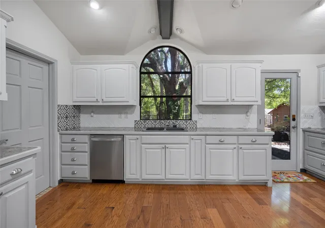 Photo 4 of Single family home for sale at 2485 County Road 852, Mc Kinney, TX 75071 | MLS# 21350702 | Listing updated on 2026-09-12