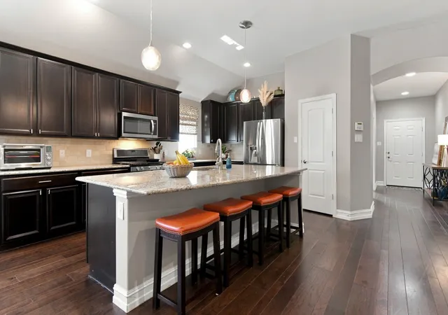Photo 4 of Sale Pending at 1528 Westview Ln, Argyle, TX 76226 | MLS# 21356302 | Listing updated on 2026-09-09