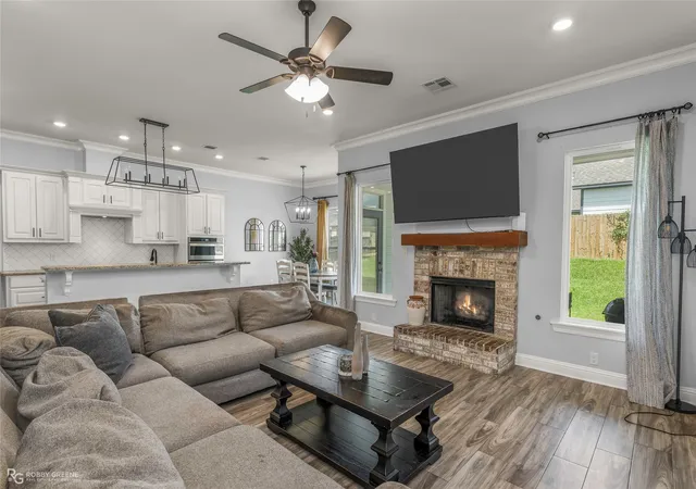 Photo 4 of Single family home for sale at 608 Lessie Dr, Stonewall, LA 71078 | MLS# 21357565 | Listing updated on 2026-09-13