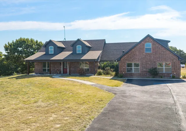 Photo 3 of Sale Pending at 2288 N Fm 51, Decatur, TX 76234 | MLS# 21354949 | Listing updated on 2026-09-27