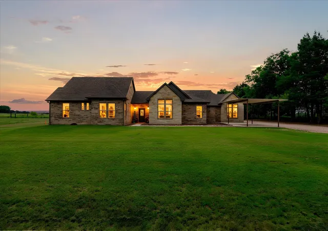 Photo 1 of Sale Pending at 10551 County Road 155a, Kaufman, TX 75142 | MLS# 21356709 | Listing updated on 2026-10-02