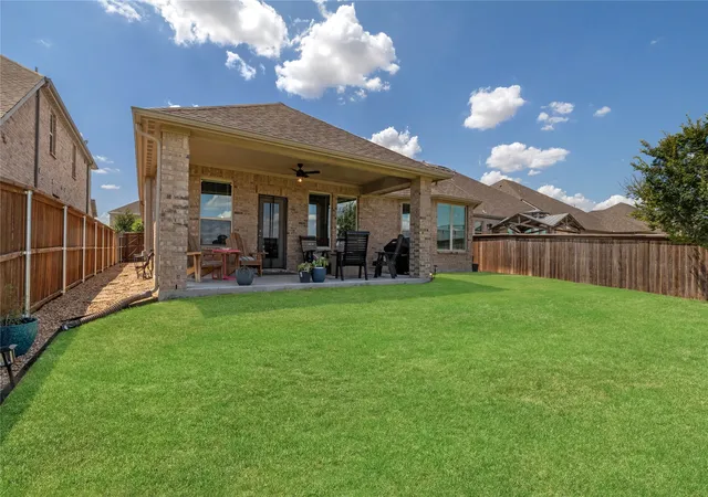 Photo 3 of Sale Pending at 10324 Lakemont Dr, Fort Worth, TX 76131 | MLS# 21355451 | Listing updated on 2026-09-11