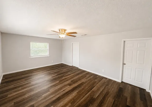 Photo 4 of Single family home for sale at 5312 Libbey Ave, Fort Worth, TX 76107 | MLS# 21357747 | Listing updated on 2026-09-14