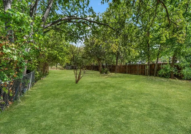 Photo 26 of Single family home for sale at 701 Chicago Ave, Fort Worth, TX 76103 | MLS# 21357883 | Listing updated on 2026-09-10