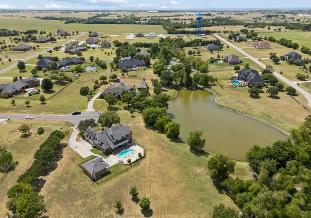 Photo 2 of Single family home for sale at 1920 High Point Cir, Celina, TX 75009 | MLS# 21349869 | Listing updated on 2026-09-13