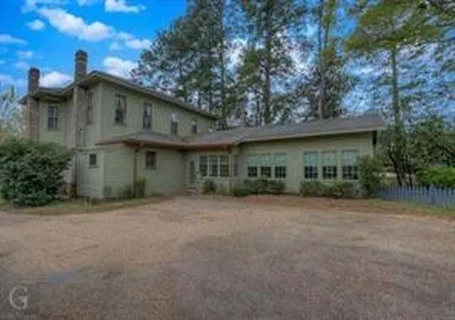 Photo 3 of Single family home for sale at 311 East And West St, Minden, LA 71055 | MLS# 21358022 | Listing updated on 2026-09-09