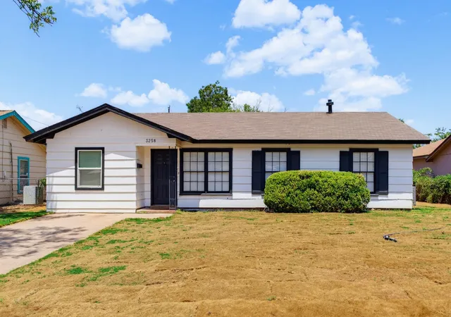 Photo 1 of Sale Pending at 3258 Melinda Ln, Abilene, TX 79603 | MLS# 21357641 | Listing updated on 2026-09-11