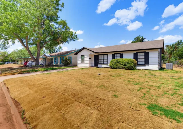 Photo 3 of Sale Pending at 3258 Melinda Ln, Abilene, TX 79603 | MLS# 21357641 | Listing updated on 2026-09-11