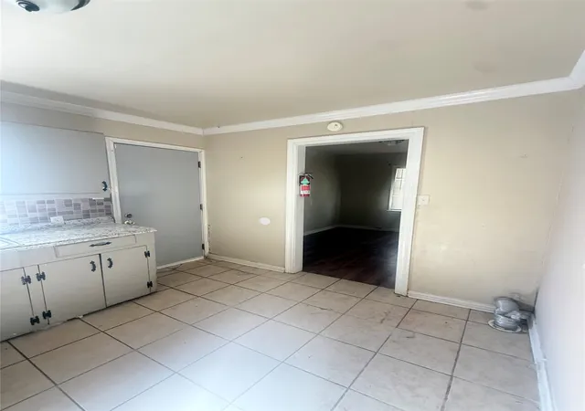 Photo 4 of Single family home for sale at 2951 Poland St, Shreveport, LA 71103 | MLS# 21350761 | Listing updated on 2026-09-15