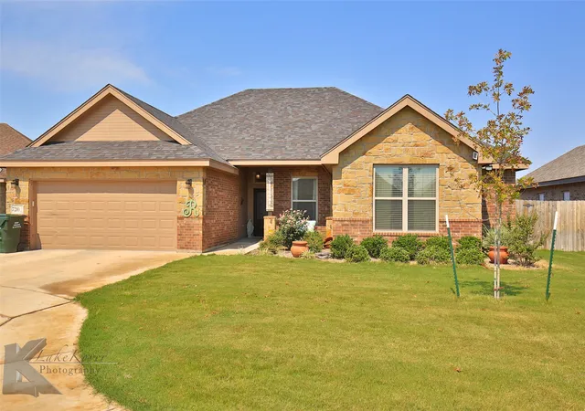Photo 2 of Single family home for sale at 7210 Raven Ct, Abilene, TX 79602 | MLS# 21358193 | Listing updated on 2026-09-14