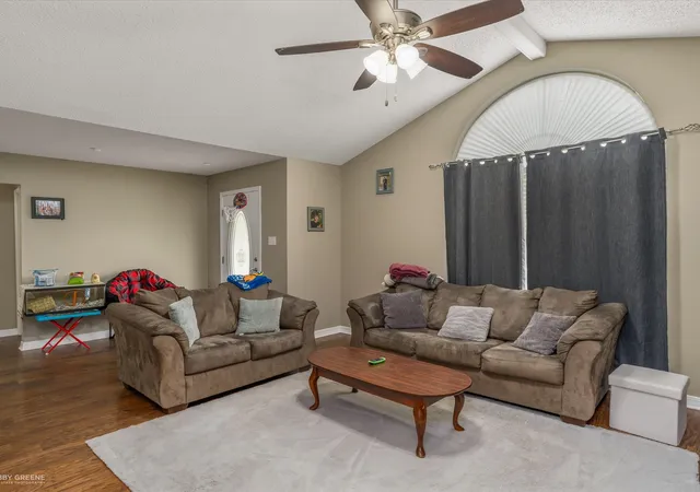 Photo 3 of Sale Pending at 208 Boutte Cir, Shreveport, LA 71107 | MLS# 21357533 | Listing updated on 2026-09-10