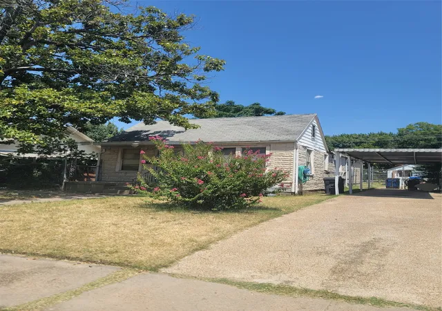 Photo 1 of Single family home for sale at 6826 Victoria Ave, Dallas, TX 75209 | MLS# 21358272 | Listing updated on 2026-09-13
