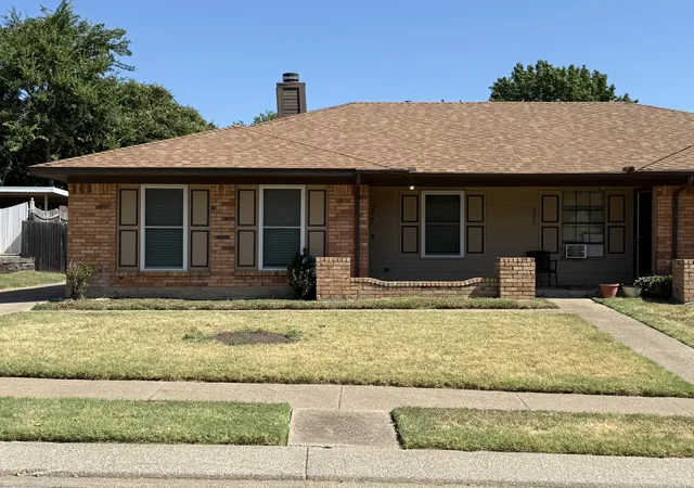 Photo 3 of Townhouse for sale at 2317 Aquaduct Dr, Bedford, TX 76022 | MLS# 21350103 | Listing updated on 2026-09-25