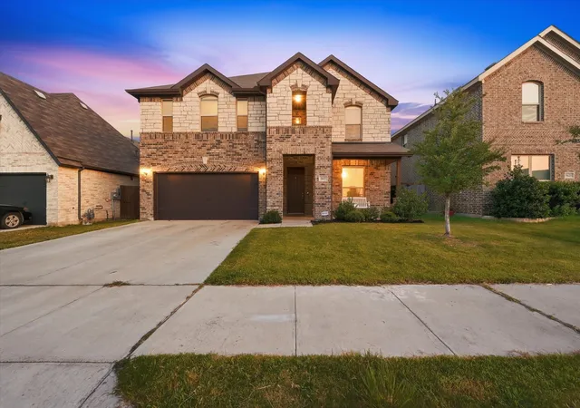 Photo 1 of Single family home for sale at 5617 Mountain Island Dr, Fort Worth, TX 76179 | MLS# 21358323 | Listing updated on 2026-09-10