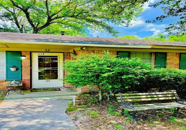 Photo 3 of Single family home for sale at 114 Harred St, Sulphur Springs, TX 75482 | MLS# 21349852 | Listing updated on 2026-09-10