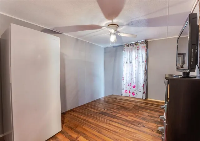 Photo 3 of Single family home for sale at 3966 Fm 2210 E, Perrin, TX 76486 | MLS# 21354165 | Listing updated on 2026-10-05