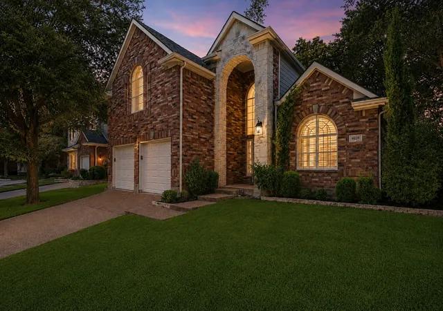 Photo 1 of Single family home for sale at 9028 Clearhurst Dr, Dallas, TX 75238 | MLS# 21358155 | Listing updated on 2026-09-10