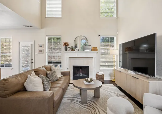 Photo 3 of Sale Pending at 9028 Clearhurst Dr, Dallas, TX 75238 | MLS# 21358155 | Listing updated on 2026-09-24