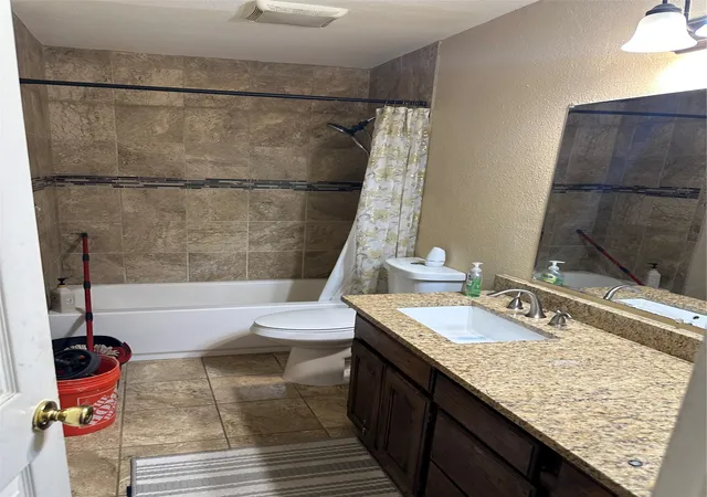 Photo 3 of Single family home for sale at 4916 Eastover Ave, Fort Worth, TX 76119 | MLS# 21358351 | Listing updated on 2026-09-12