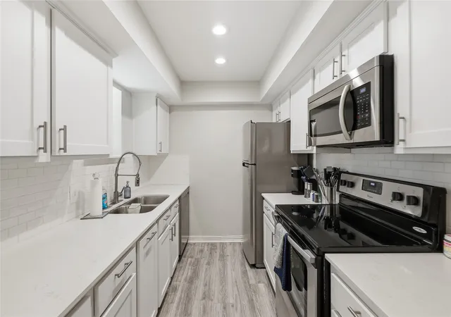 Photo 2 of Condo for sale at 4551 N Oconnor Rd #1267, Irving, TX 75062 | MLS# 21356519 | Listing updated on 2026-09-10