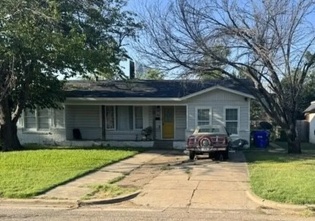 Photo 1 of Single family home for sale at 704 Grice St, Waco, TX 76710 | MLS# 21358489 | Listing updated on 2026-09-15