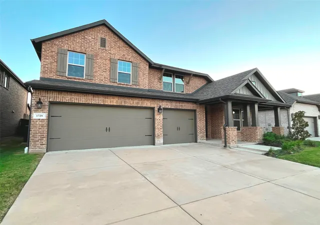 Photo 2 of Single family home for sale at 1729 Whitney Dr, Forney, TX 75126 | MLS# 21357669 | Listing updated on 2026-09-10