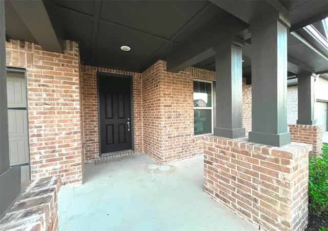 Photo 3 of Single family home for sale at 1729 Whitney Dr, Forney, TX 75126 | MLS# 21357669 | Listing updated on 2026-09-10