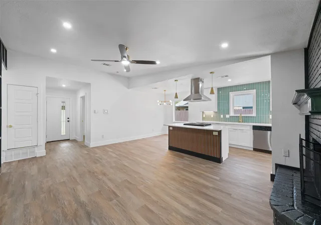 Photo 3 of Single family home for sale at 3347 Royal Ln, Dallas, TX 75229 | MLS# 21358538 | Listing updated on 2026-09-09