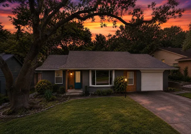 Photo 27 of Single family home for sale at 8809 Liptonshire Dr, Dallas, TX 75238 | MLS# 21356457 | Listing updated on 2026-09-11