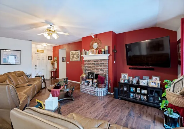 Photo 3 of Single family home for sale at 1413 Mockingbird Ln, De Soto, TX 75115 | MLS# 21358581 | Listing updated on 2026-09-14