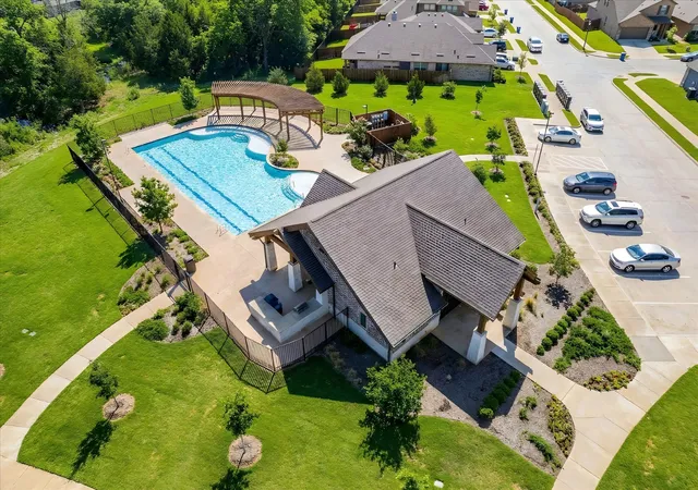 Photo 4 of Single family home for sale at 615 Frio Ln, Aubrey, TX 76227 | MLS# 21357128 | Listing updated on 2026-10-05