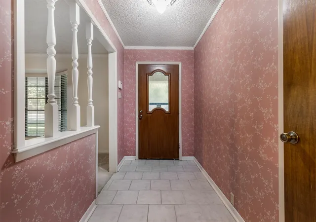 Photo 3 of Single family home for sale at 1814 Sandra Dr, Sherman, TX 75092 | MLS# 21358158 | Listing updated on 2026-09-14