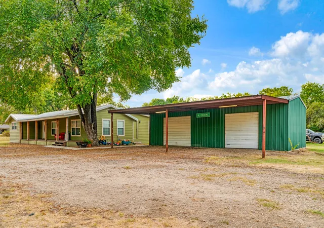 Photo 3 of Sale Pending at 175 County Road 2032, Klondike, TX 75448 | MLS# 21358314 | Listing updated on 2026-09-08