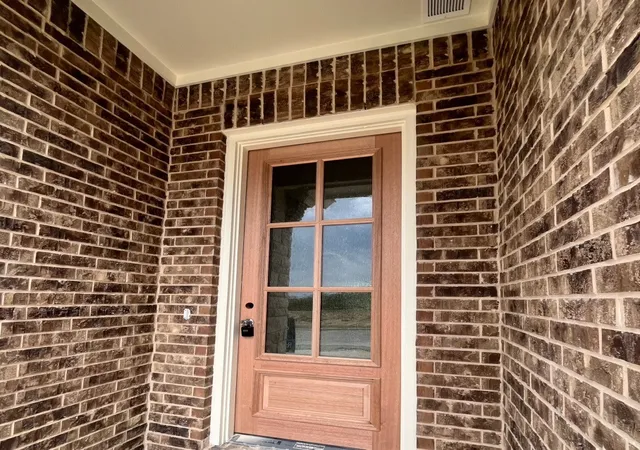 Photo 3 of Single family home for sale at 10141 Birchpoint Dr, Fort Worth, TX 76108 | MLS# 21358214 | Listing updated on 2026-09-10