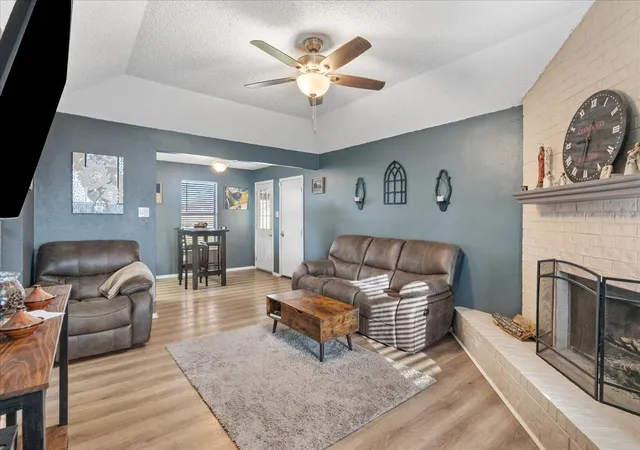 Photo 3 of Single family home for sale at 432 Post Oak Ln, Burleson, TX 76028 | MLS# 21358625 | Listing updated on 2026-09-13