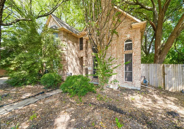 Photo 2 of Single family home for sale at 507 Bullingham Ln, Allen, TX 75002 | MLS# 21353524 | Listing updated on 2026-09-21